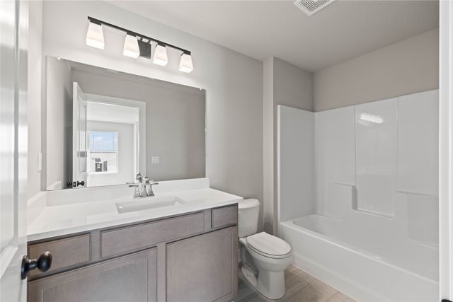 209 S Valley View Drive, Norwalk, IA 50211