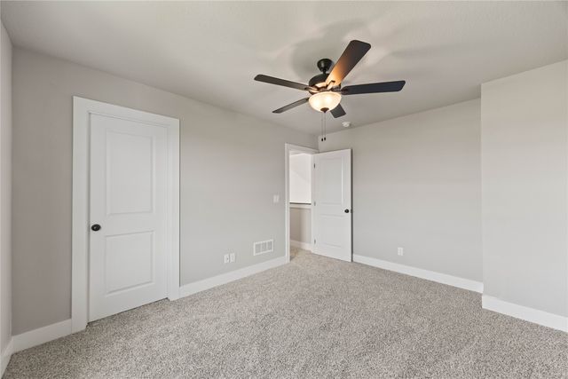 209 S Valley View Drive, Norwalk, IA 50211
