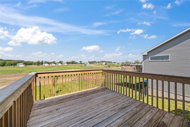 209 S Valley View Drive, Norwalk, IA 50211