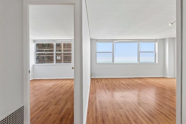6301 N Sheridan Road 14M, Chicago, IL 60660