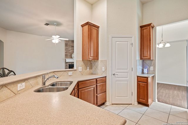 4435 James Bowie, San Antonio, TX 78253