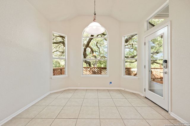 4435 James Bowie, San Antonio, TX 78253