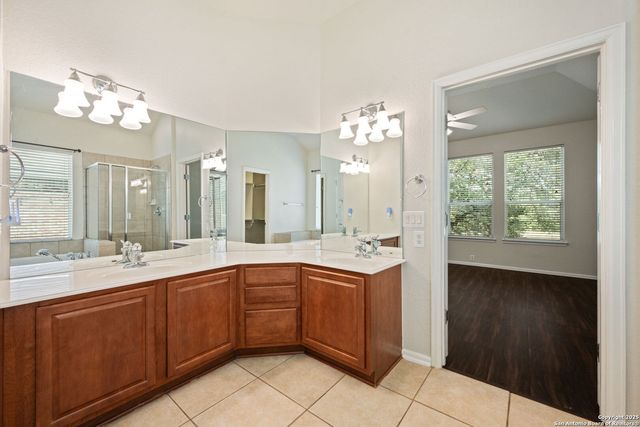 4435 James Bowie, San Antonio, TX 78253