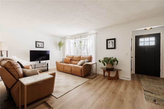 928 Plank Road, Penfield, NY 14526