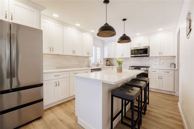 928 Plank Road, Penfield, NY 14526