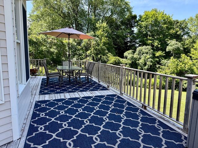 47 Hadley Street, South Hadley, MA 01075