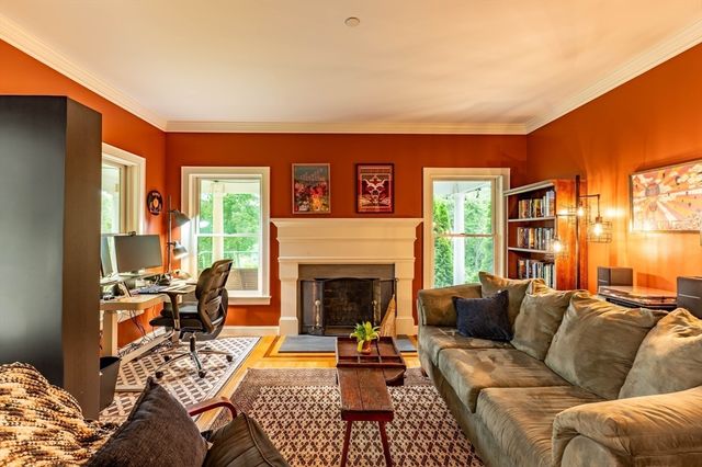 47 Hadley Street, South Hadley, MA 01075