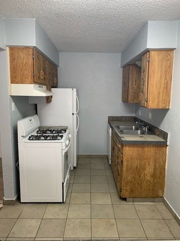 5063 Ridglea Lane 1006, Fort Worth, TX 76116