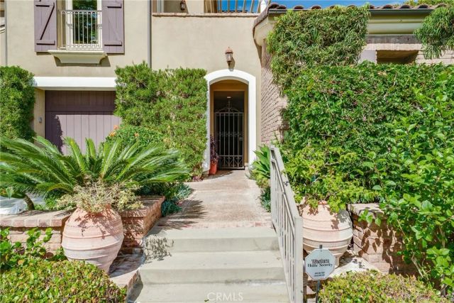 37 Triple Leaf, Irvine, CA 92620