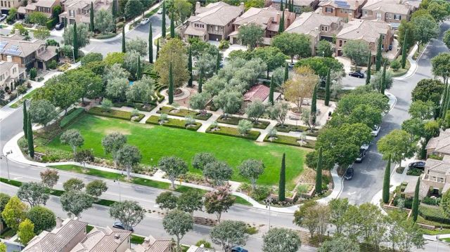 37 Triple Leaf, Irvine, CA 92620