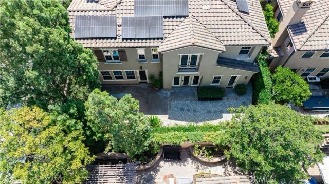 37 Triple Leaf, Irvine, CA 92620