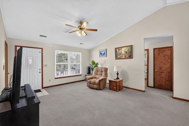 2013 OSAGE DR, Columbia, MO 65202