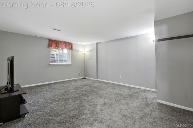 8704 Hardwood Drive, Van Buren Charter Township, MI 48111
