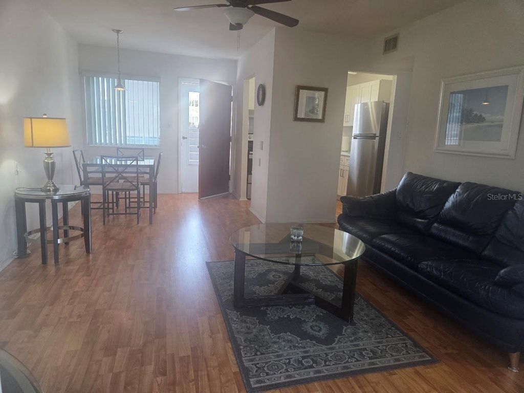 Image 10 of property listing at 5925 TODD STREET D21, Bradenton, FL 34207