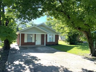 505 Red Springs Avenue, Mt Pleasant, TX 75455