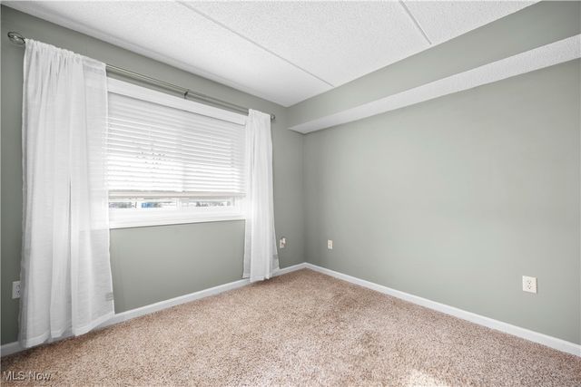 32 Marina Point Drive, Sandusky, OH 44870