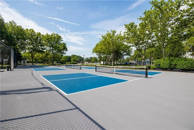 32 Marina Point Drive, Sandusky, OH 44870