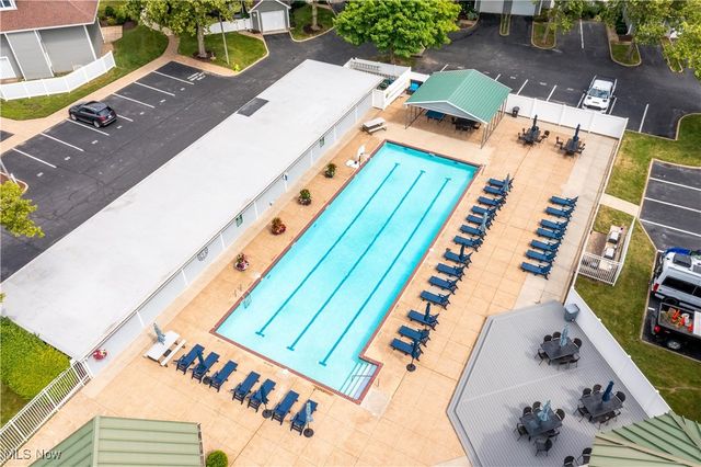 32 Marina Point Drive, Sandusky, OH 44870