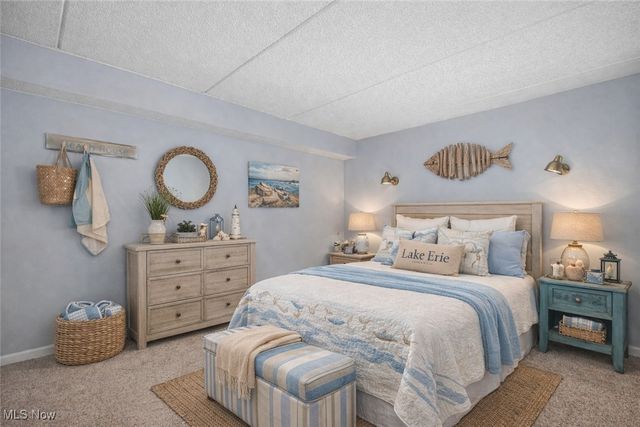 32 Marina Point Drive, Sandusky, OH 44870