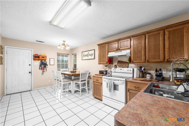 287 County Road 3371, Kempner, TX 76539