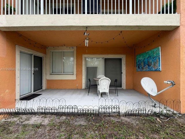 6976 SW 39th St G106, Davie, FL 33314