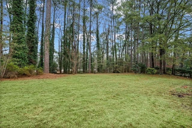 2877 Pine Needle Drive, Atlanta, GA 30344