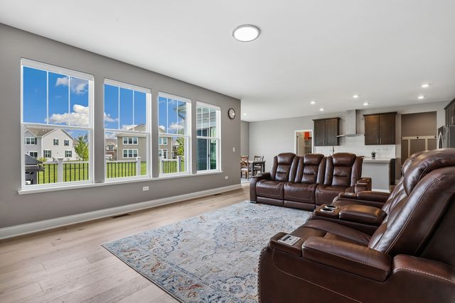 25705 W Rocky Creek Road, Plainfield, IL 60586