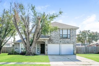 911 Blewitt Drive, Cedar Hill, TX 75104