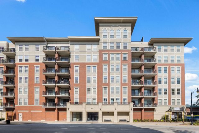 656 Pearson Street 403C, Des Plaines, IL 60016