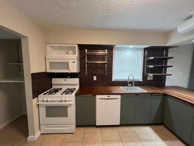 344 S Shore Place, Lewisville, TX 75067