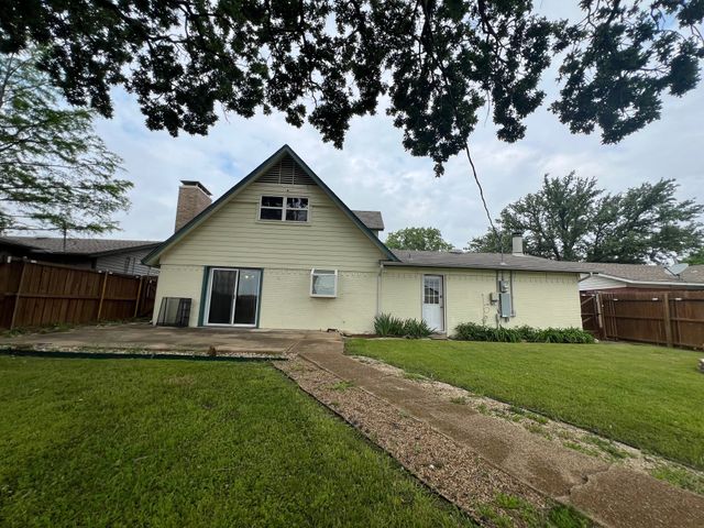 344 S Shore Place, Lewisville, TX 75067