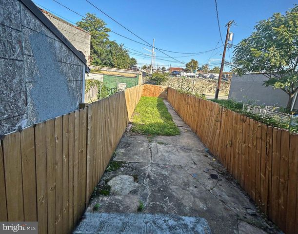 1174 SARGEANT ST, Baltimore, MD 21223