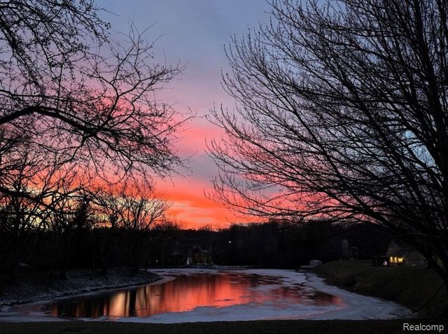 35531 Heritage Lane, Farmington, MI 48335