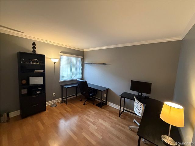 35531 Heritage Lane, Farmington, MI 48335