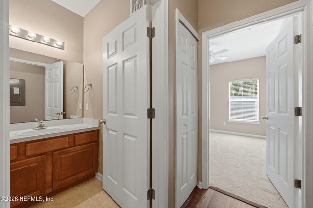 3680 KIRKPATRICK Circle 4, Jacksonville, FL 32210