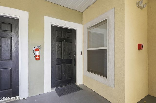 3680 KIRKPATRICK Circle 4, Jacksonville, FL 32210