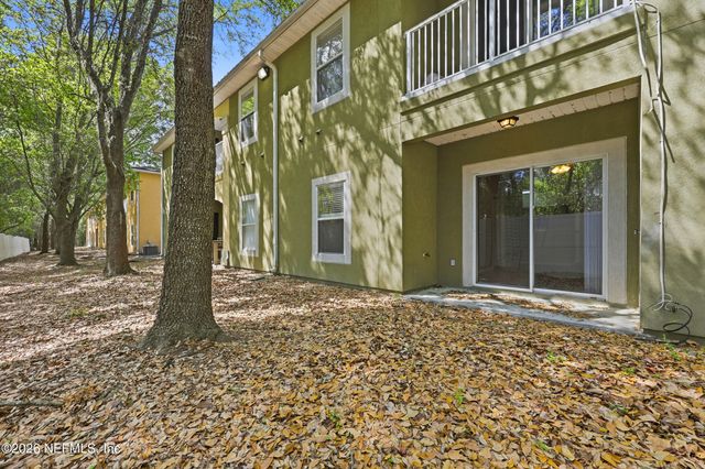 3680 KIRKPATRICK Circle 4, Jacksonville, FL 32210