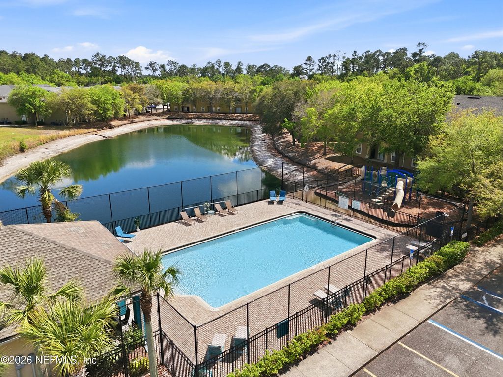 3680 KIRKPATRICK Circle 4, Jacksonville, FL 32210