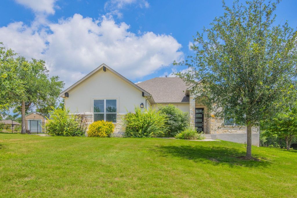 180 Pecos ST, Cedar Creek, TX 78612