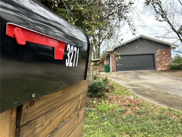 3271 Kelley Chapel Road, Decatur, GA 30034