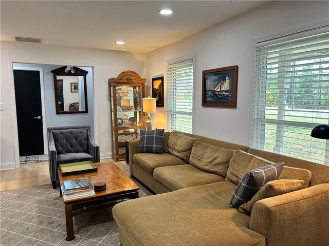 3271 Kelley Chapel Road, Decatur, GA 30034