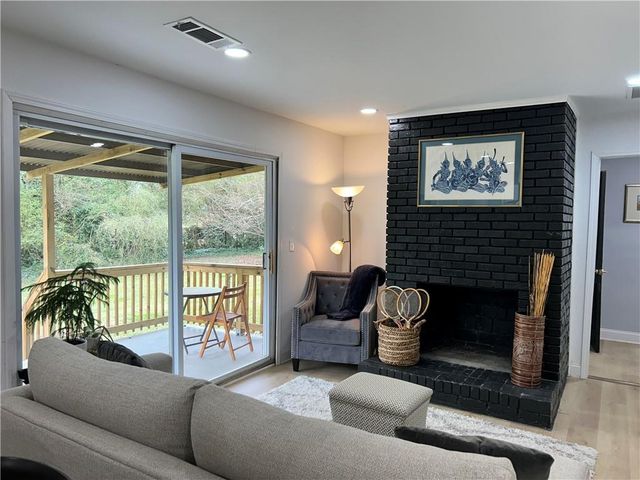 3271 Kelley Chapel Road, Decatur, GA 30034