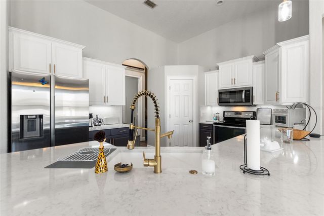 2687 BROOKSIDE BLUFF, Lakeland, FL 33813