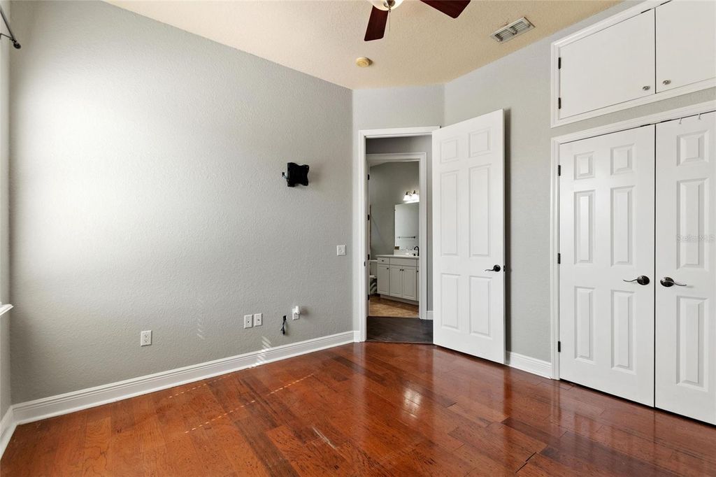 Image 25 of property listing at 2687 BROOKSIDE BLUFF, Lakeland, FL 33813