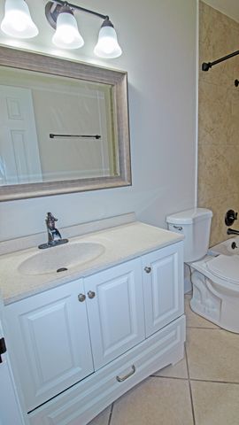 8755 SE Hobe Ridge Avenue, Hobe Sound, FL 33455