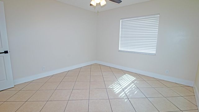 8755 SE Hobe Ridge Avenue, Hobe Sound, FL 33455