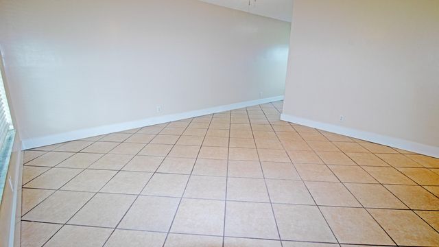 8755 SE Hobe Ridge Avenue, Hobe Sound, FL 33455