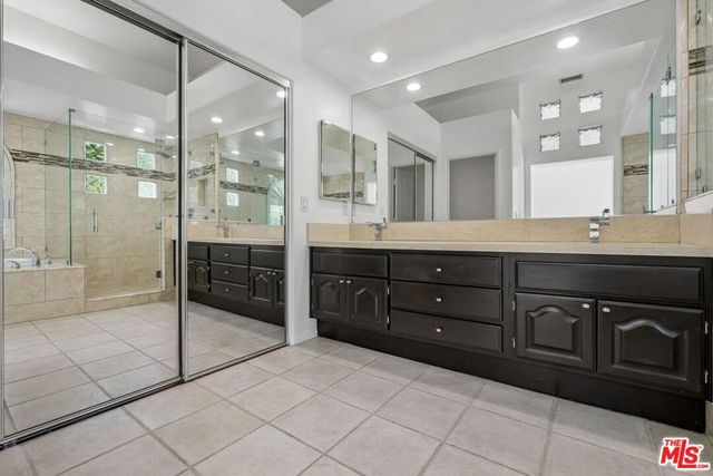 1007 Sunset Oak Circle, Newbury Park, CA 91320