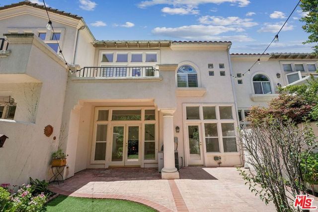 1007 Sunset Oak Circle, Newbury Park, CA 91320