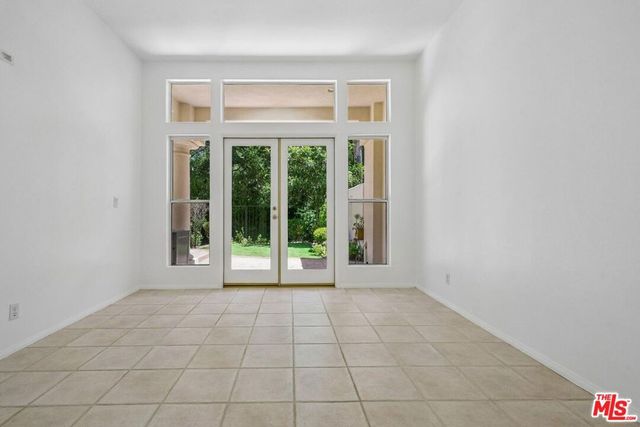 1007 Sunset Oak Circle, Newbury Park, CA 91320